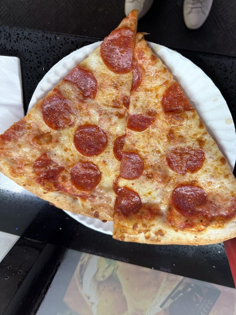Fresh Pizza and Deli
